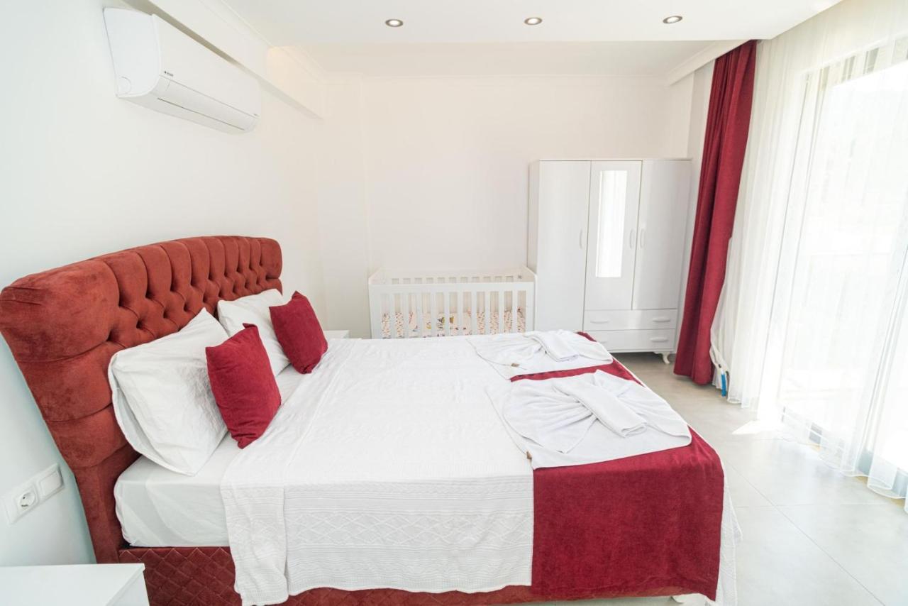 4 Bedroom Holiday Villa In Hisaroenue Oeluedeniz- Gold Rose Fethiye Exterior foto