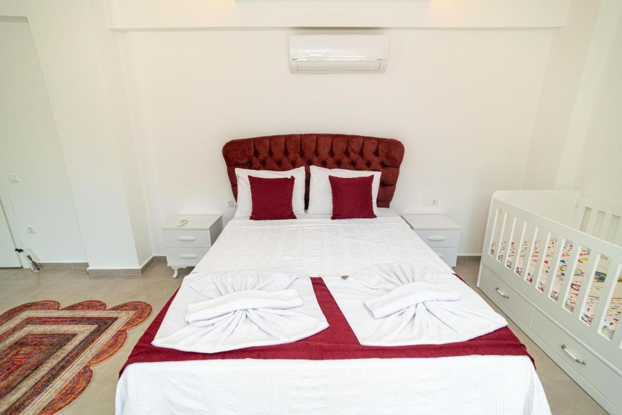 4 Bedroom Holiday Villa In Hisaroenue Oeluedeniz- Gold Rose Fethiye Exterior foto